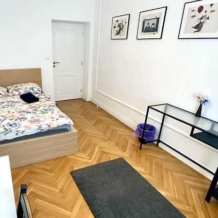 Fantastic Waw - Kp69 Room D Varşovia Exterior foto